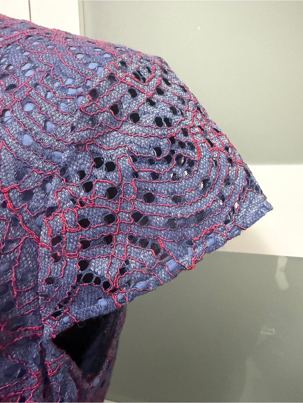 Banana Republic Lace Asymmetric Cap Sleeve Dress Purple - Picture 6 of 12